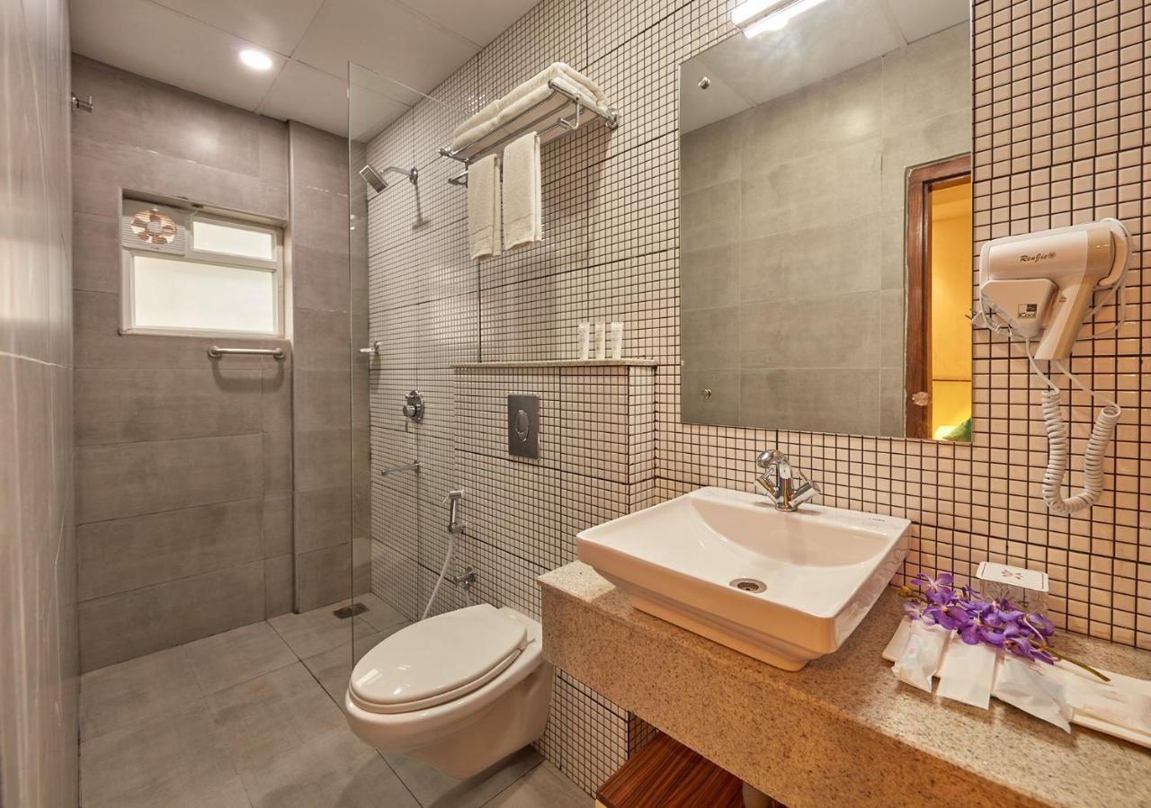 Regenta Inn Indiranagar By Royal Orchid Hotels Bangalore Eksteriør billede