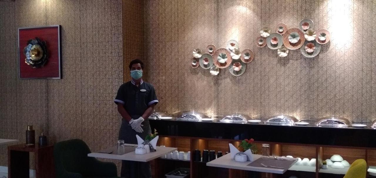 Regenta Inn Indiranagar By Royal Orchid Hotels Bangalore Eksteriør billede